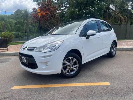 CITROËN C3 1.2 TENDANCE 12V FLEX 4P MANUAL CITROËN C3 1.2 TENDANCE 12V FLEX 4P MANUAL